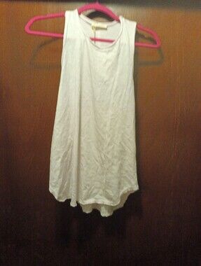 Love stitch 100% Cotton NWT Double Stitched Raw Hem Razorback Tank Small